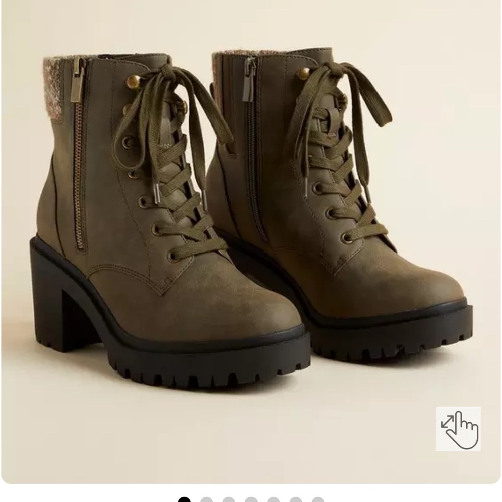 Nwt torrid sock detail hiker boots size 9.5WW - Picture 2 of 12